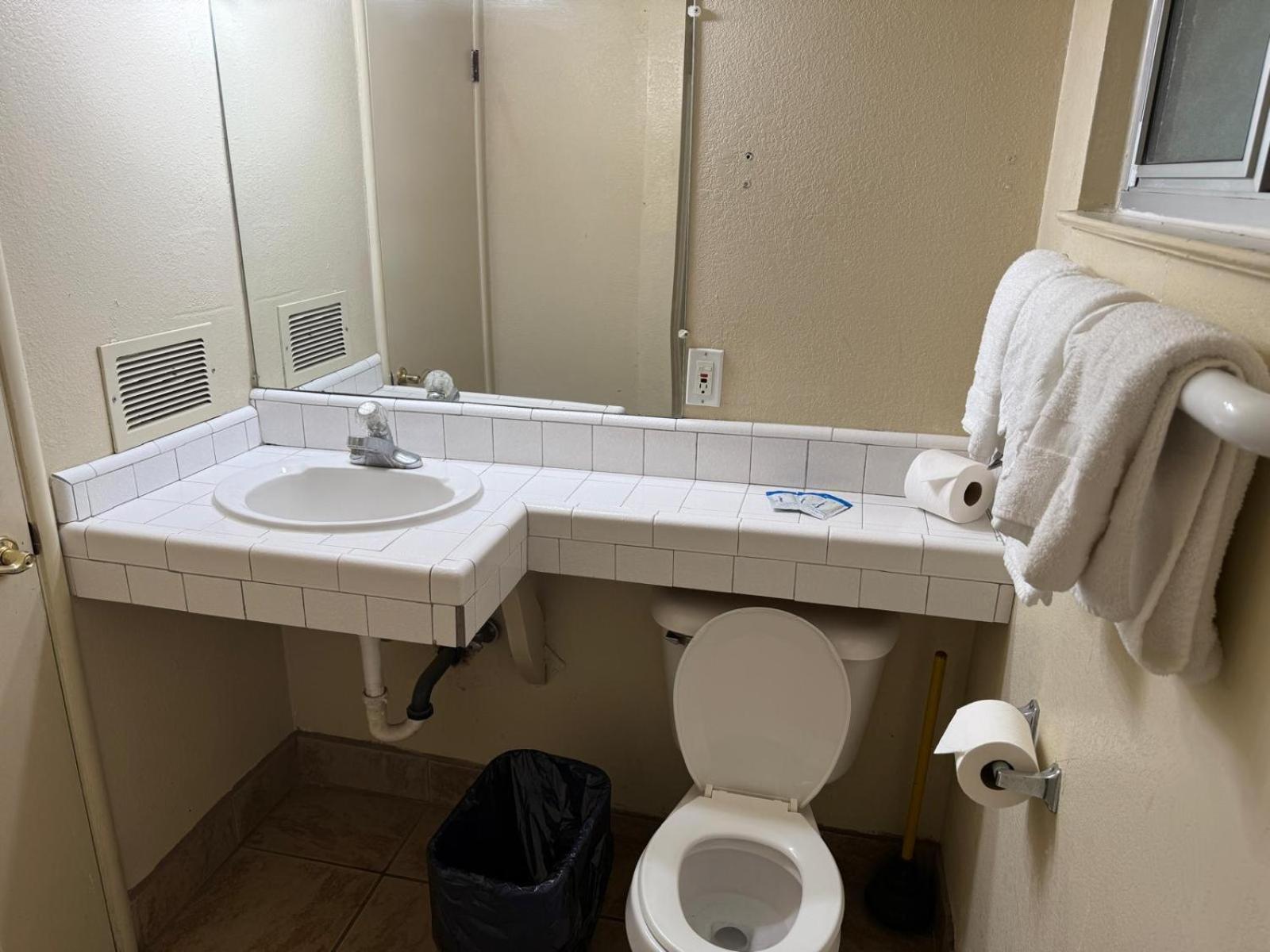 Cinderella Motel Hollister Zewnętrze zdjęcie
