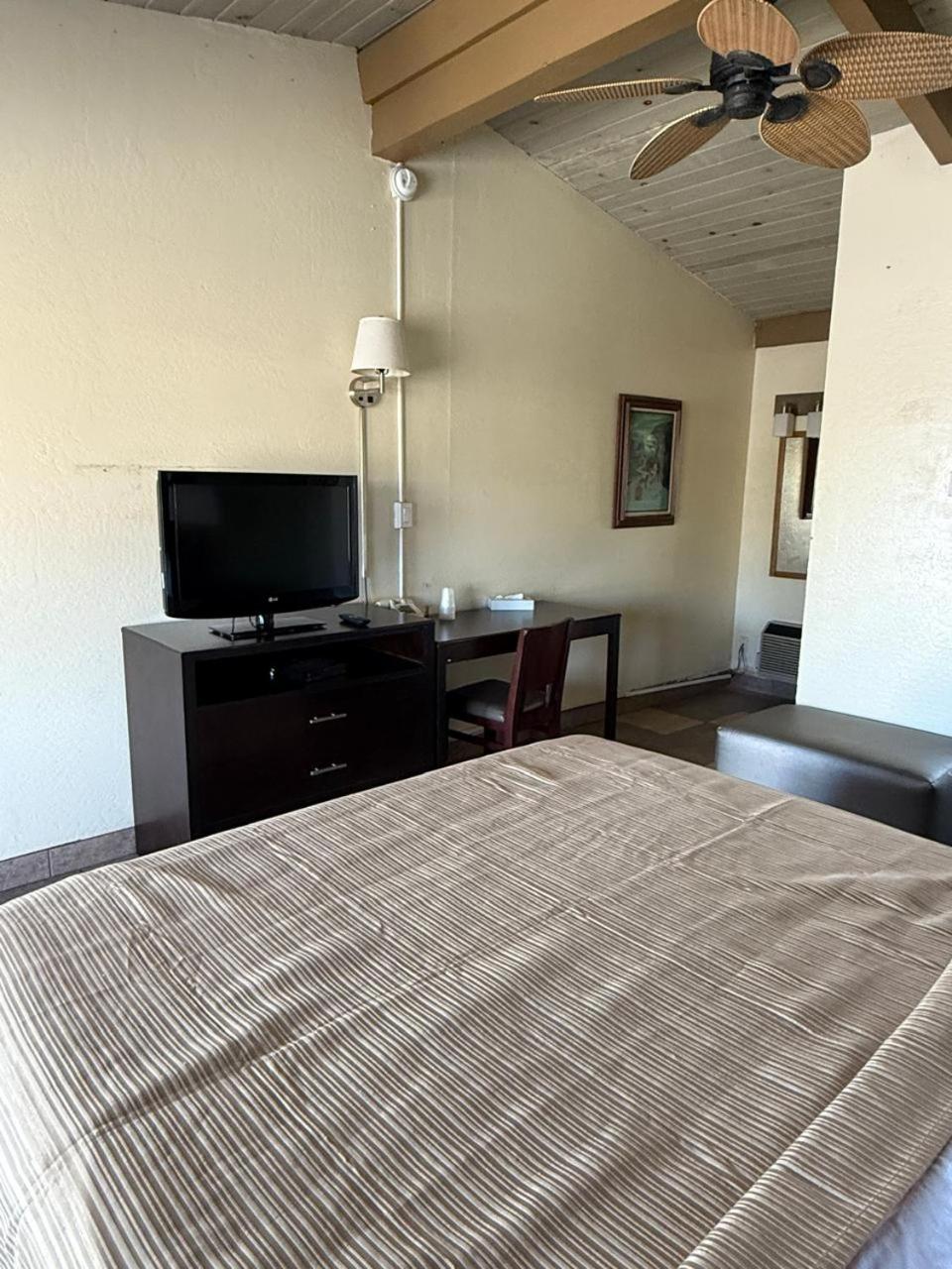 Cinderella Motel Hollister Zewnętrze zdjęcie